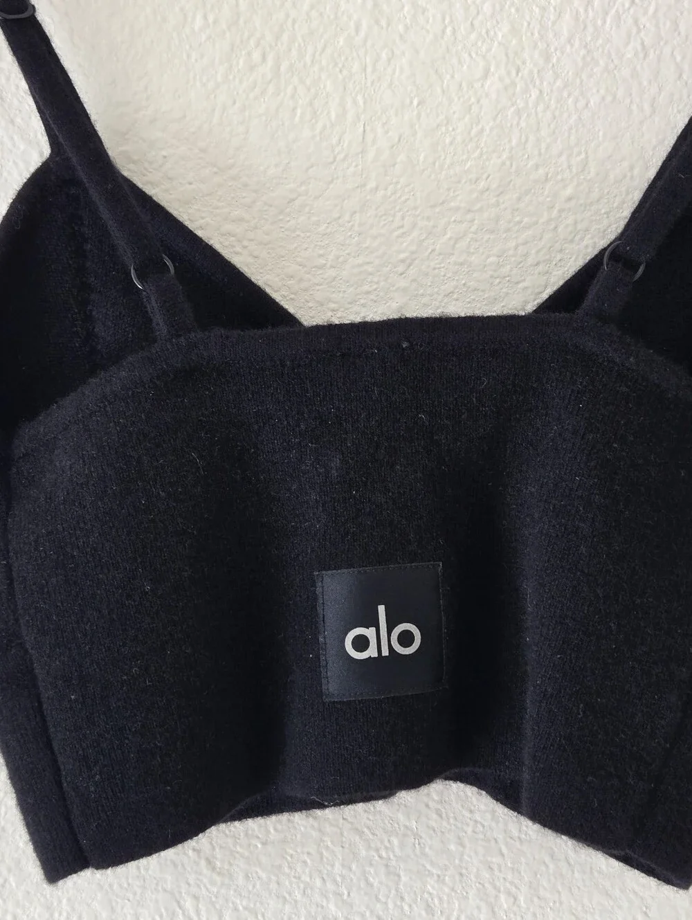 Alo Yoga Cashmere Jet Set Bra in Black XS  Quite Luxury Athlesure Bralette